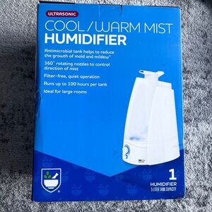 NIB Humidifier Large room Cool/Warm Mist 5L Capacity